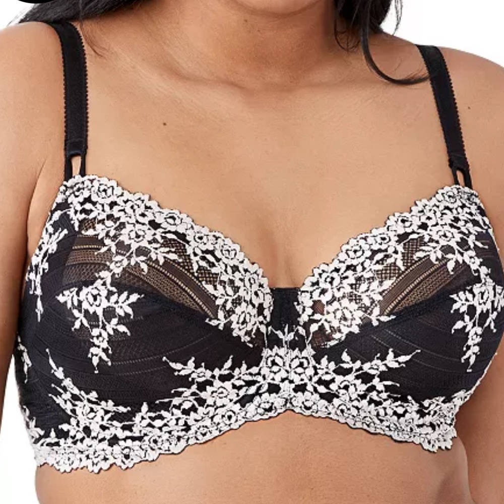 Wacoal lace underwire Bra in Cream size 38D